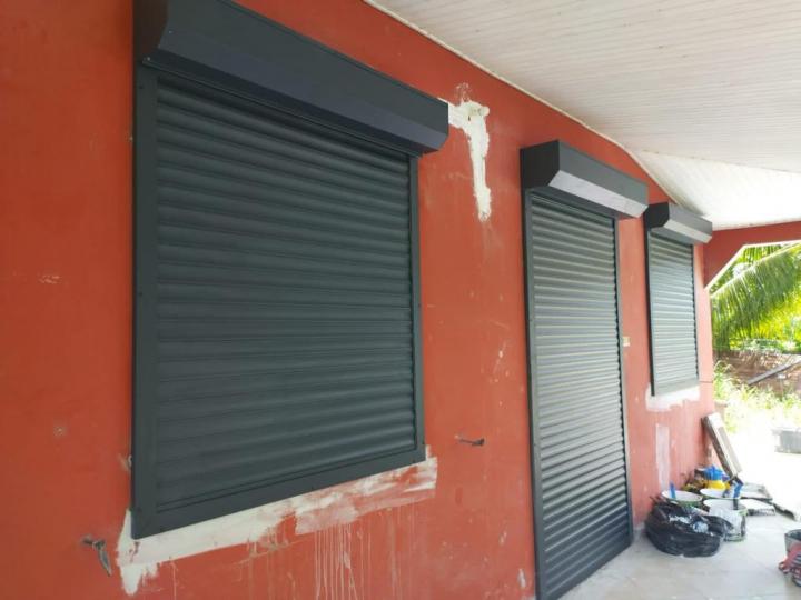 Fiez-vous à Patrick Faure pour la fabrication de menuiseries alu qui allient fonctionnalité et qualité esthétique